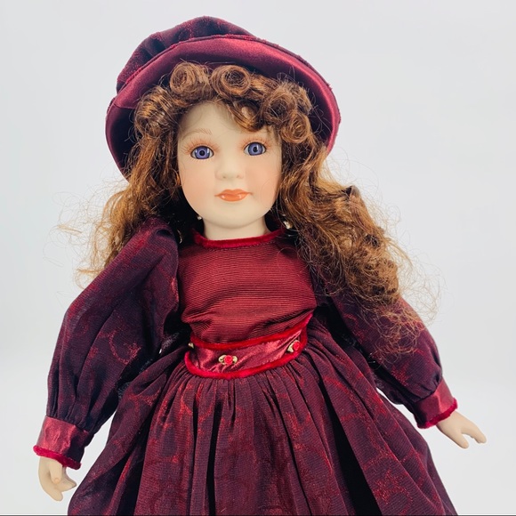 Victorian Grace Russ “Elizabeth” Porcelain Doll - Picture 3 of 8